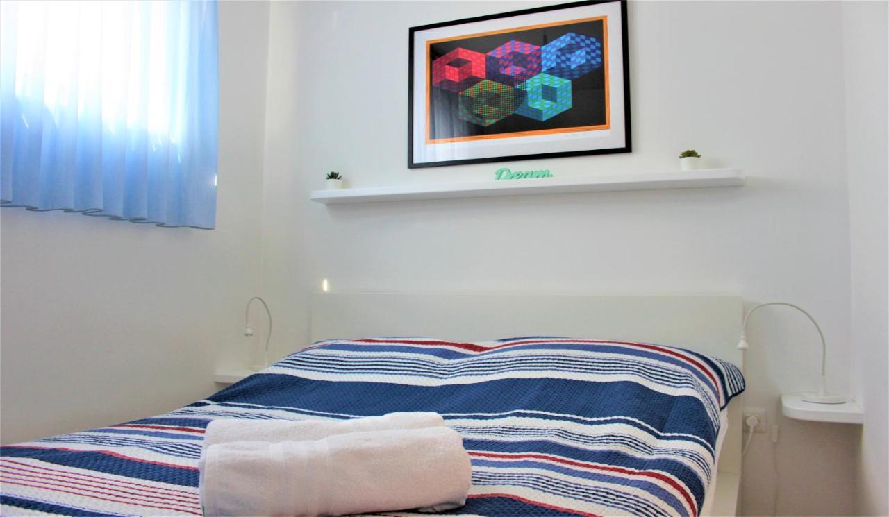 Adris - Private Parking Apartment *